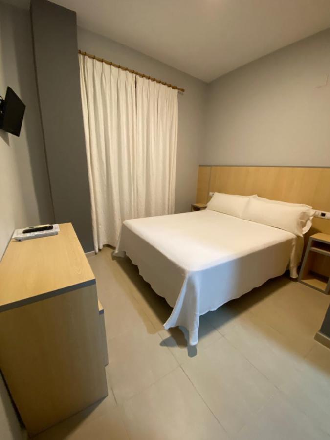 Hostal Manuela Punta Umbria Exterior photo