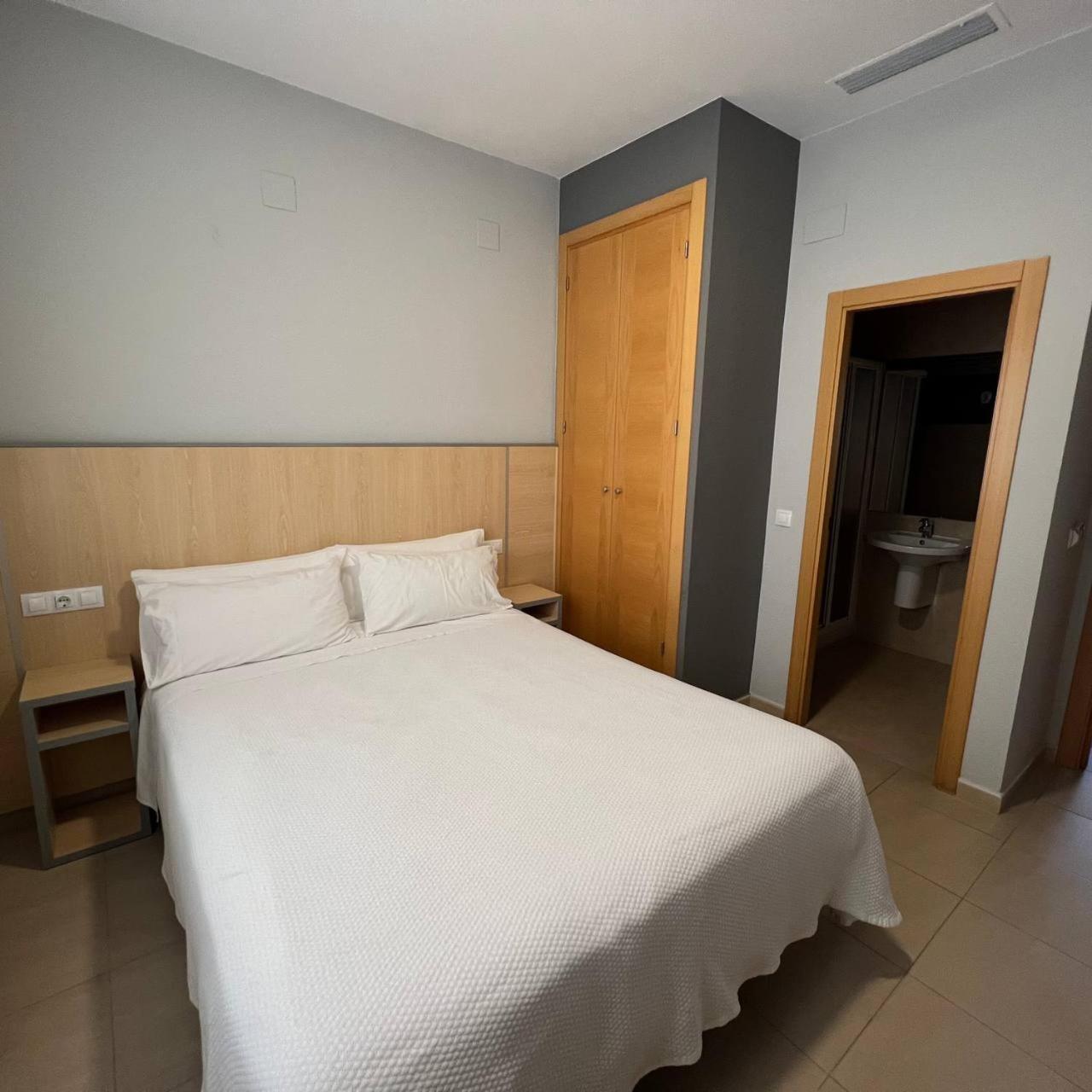 Hostal Manuela Punta Umbria Exterior photo