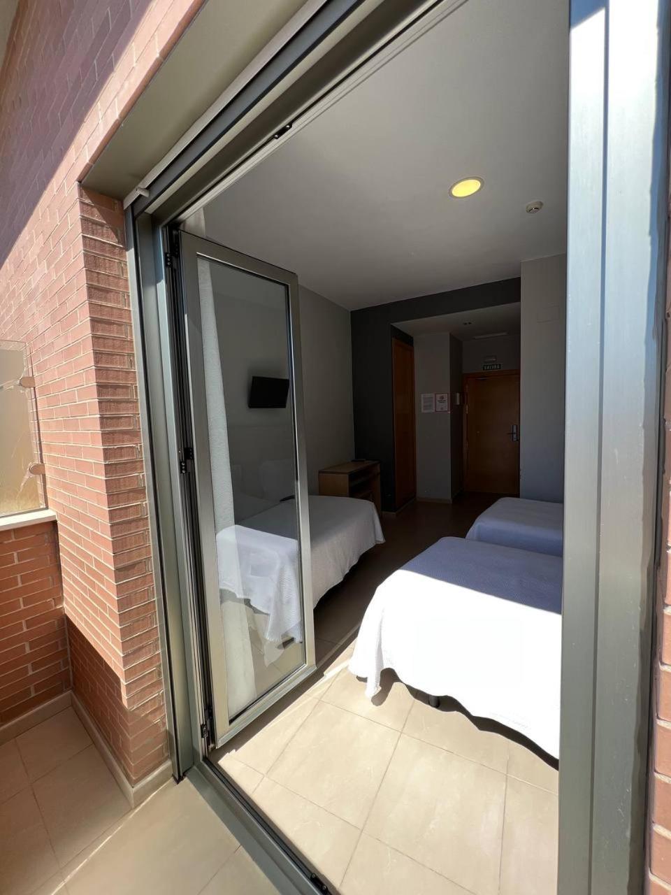 Hostal Manuela Punta Umbria Exterior photo