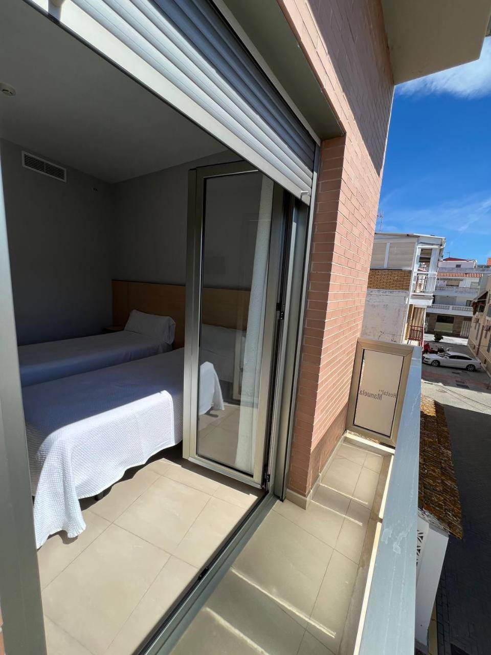 Hostal Manuela Punta Umbria Exterior photo